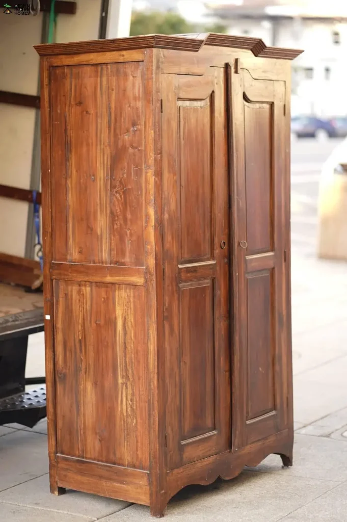 teak wood wardrobe Designs